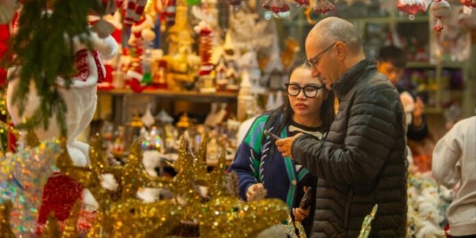 holiday-spending holiday spending
